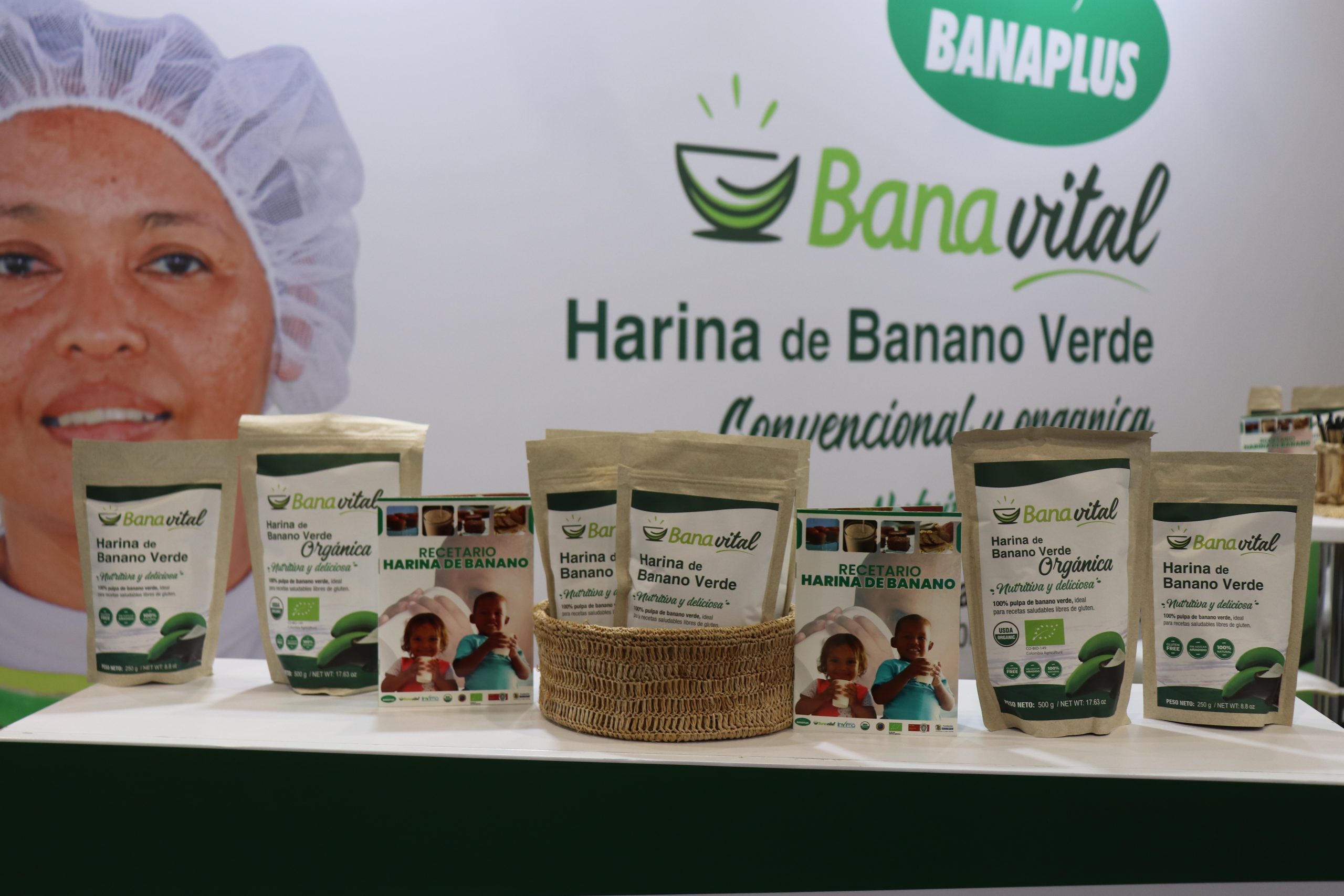 Banaplus presente en la Feria de Alimentec
